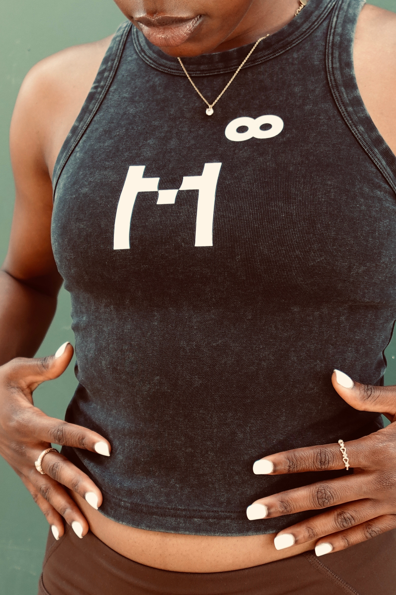 Women's snow washed cropped tank top